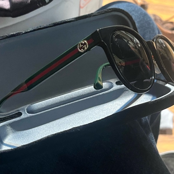 Gucci sunglasses - Picture 4 of 6